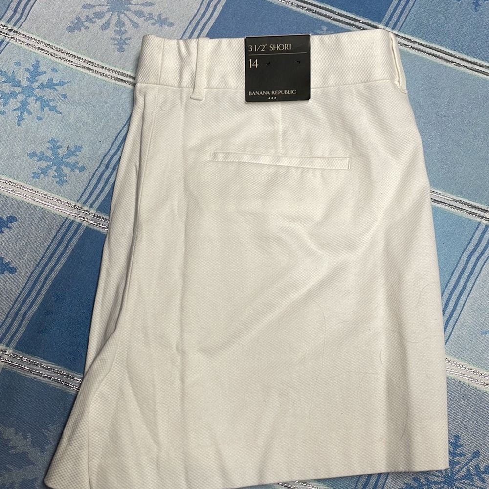 BANANA REPUBLIC Shorts Pique White 3 1/2” Short NWT women’s Size 14